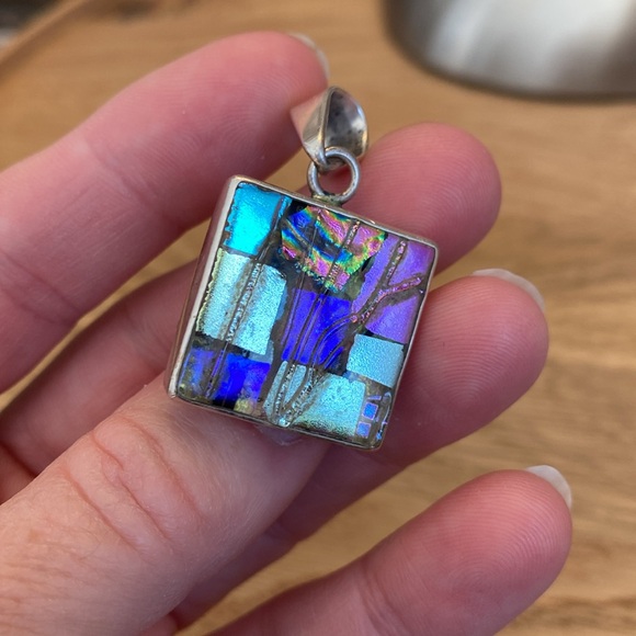 ARTISAN cats pendant. Cats on one side and colorful paint resin on other. CUTE! - Picture 5 of 6